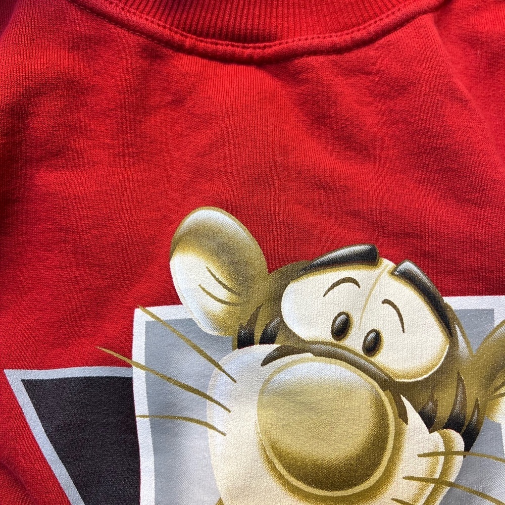 Vintage 90’s Winnie the Pooh Tigger The Disney Catalog Red Sweatshirt Mens XXL - Picture 9 of 10